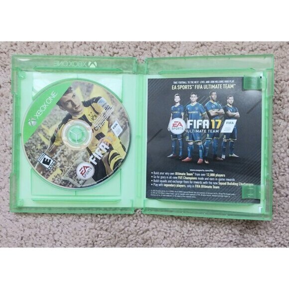 FIFA 17 Xbox One 2016 Complete - Picture 2 of 3